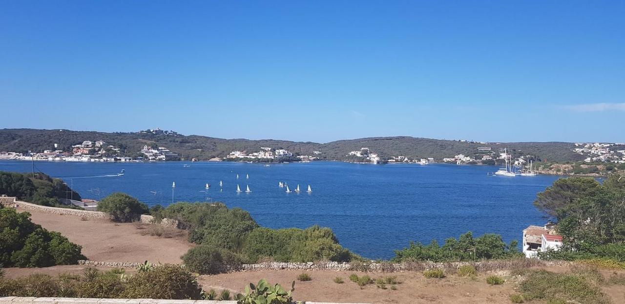 Hotel Del Almirante Es Castell  Buitenkant foto